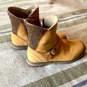 Llbean Tek 2.5 leather, flannel lined winter bootie 8